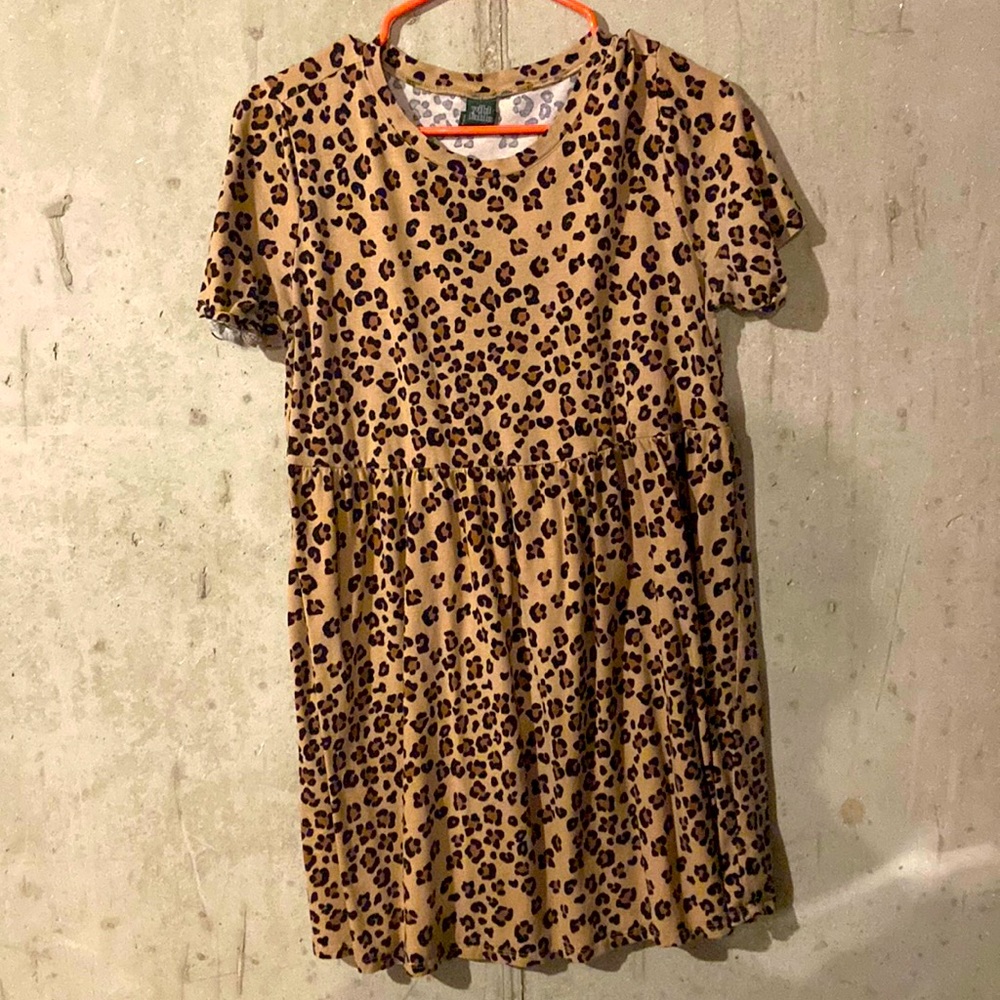 Medium classy leopard print sundress very soft material